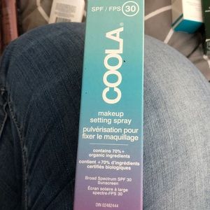 Coola Setting Spray
